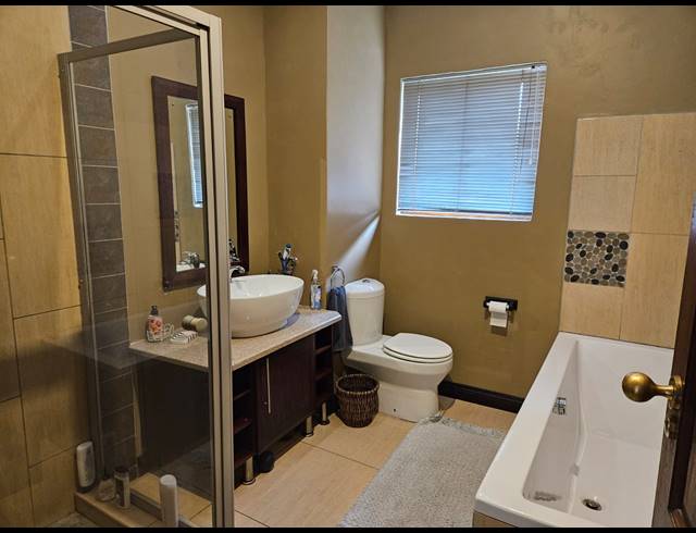 4 BEDROOM HOUSE FOR SALE IN VANDERBIJLPARK SW 5
